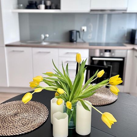 C- Home4U - Apartment With A City View Close To Aquapark, Parking In Secured Area Krakau Exterior foto