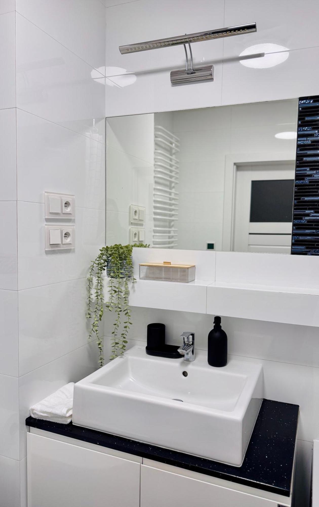 C- Home4U - Apartment With A City View Close To Aquapark, Parking In Secured Area Krakau Exterior foto